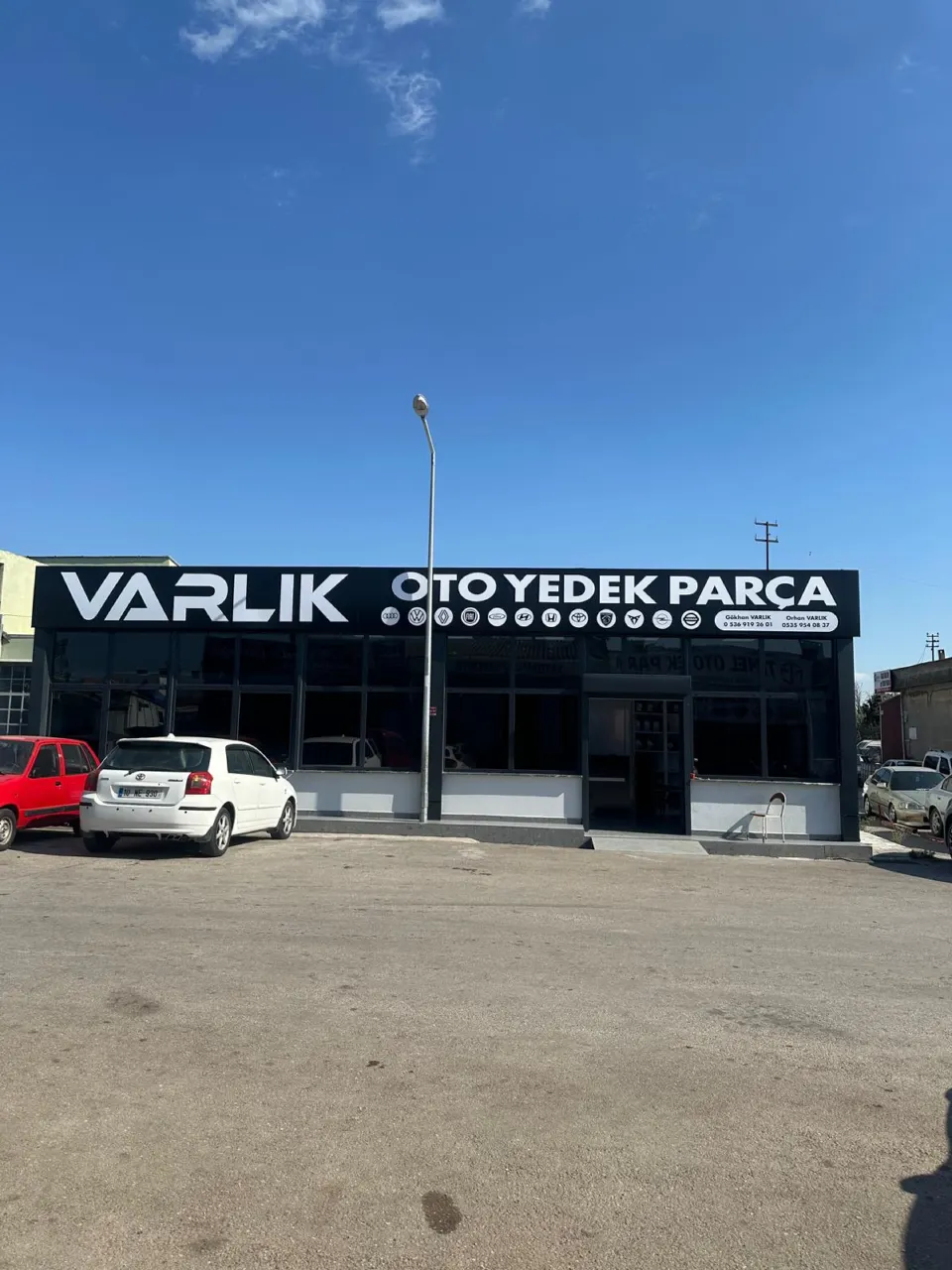 Varlık Oto Yedek Parça – Küçük Sanayi Sitesi'ndeki dükkanımız